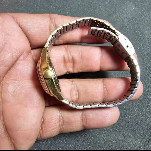 Vintage Timex Philippines Ladies Mechanical Wind Up Date Just Watch Working - Picture 6 of 10